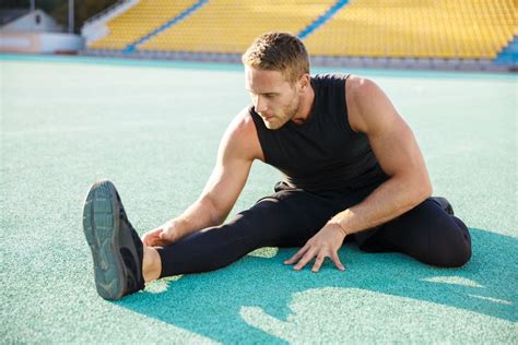 What is Cooling Down in Physical Education: A Journey Through the Labyrinth of Post-Exercise Rituals